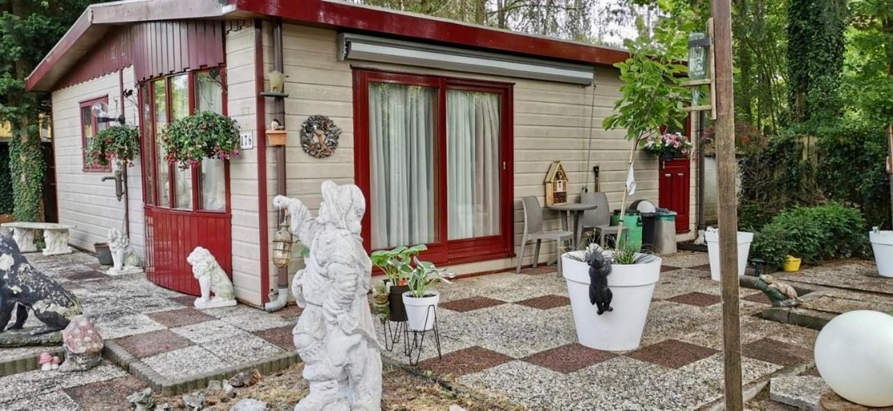 Retro Relax Resort Midden In Het Bos Op De Veluwe In Putten Εξωτερικό φωτογραφία