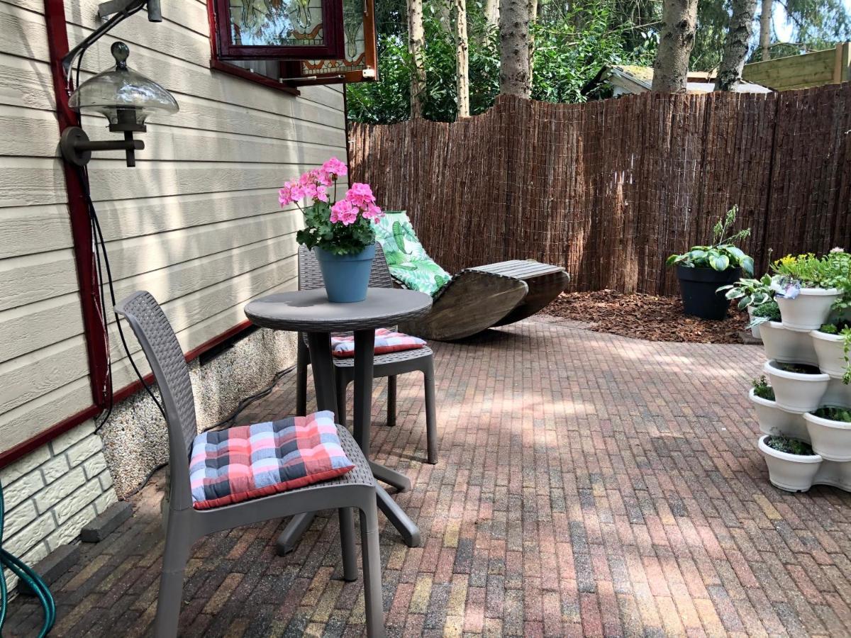 Retro Relax Resort Midden In Het Bos Op De Veluwe In Putten Εξωτερικό φωτογραφία
