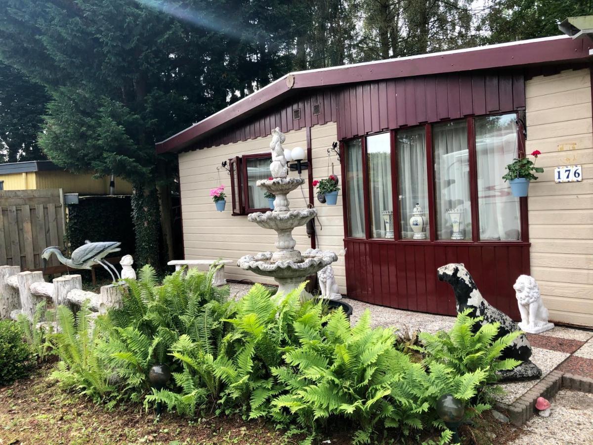 Retro Relax Resort Midden In Het Bos Op De Veluwe In Putten Εξωτερικό φωτογραφία