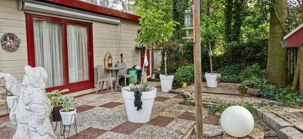 Retro Relax Resort Midden In Het Bos Op De Veluwe In Putten Εξωτερικό φωτογραφία